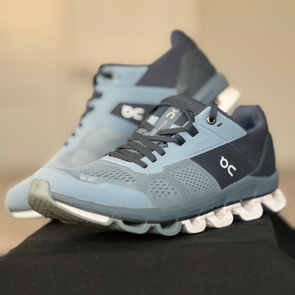 On Cloudace sneakers - Women’s Size 8 - Blue